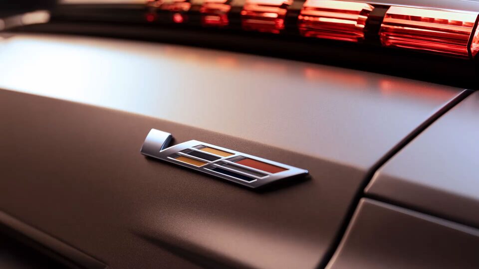 The V-Series Logo on the 2026 LYRIQ-V Exterior