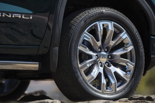 2023 GMC sierra Design: Exterior 22" Wheel
