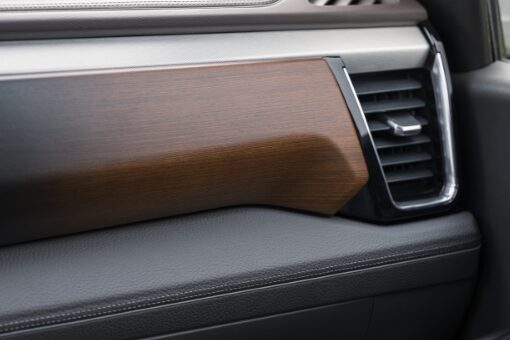 2023 GMC sierra Design: Interior Ombre Walnut Wood Accent