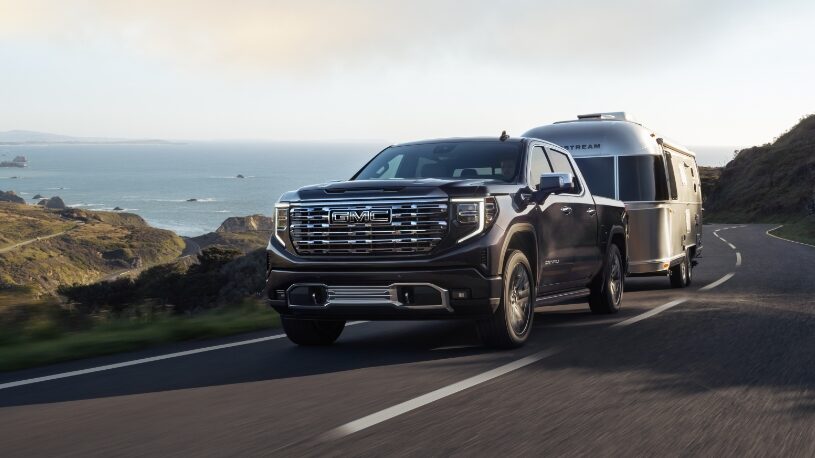 2023 GMC sierra Trailering : StabiliTrak®