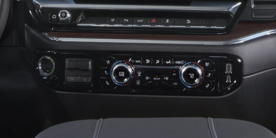 Close-Up on the Climate Control System on the GMC Sierra HD