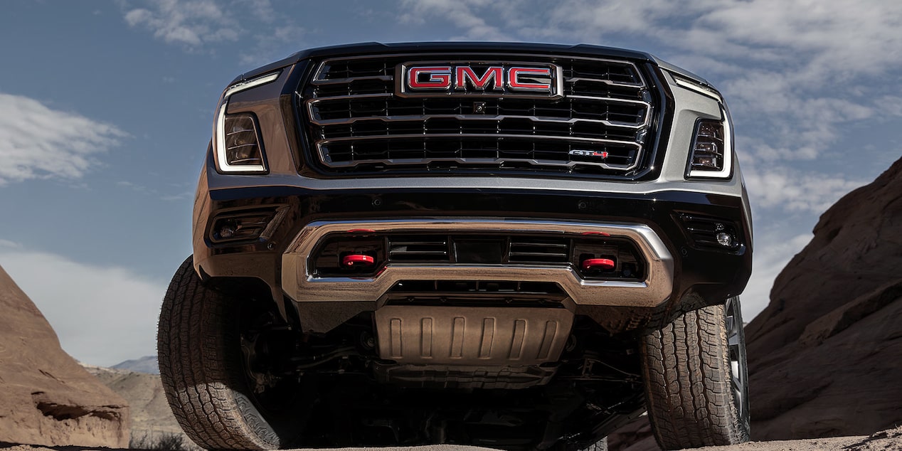 Front View of the Undercarriage and Grille of the GMC Yukon