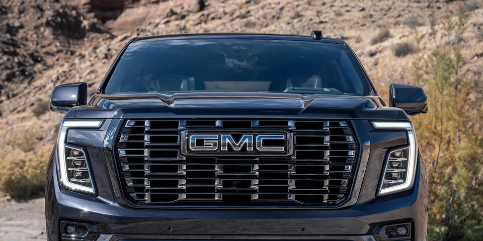 Exterior Front View of the Grille and the GMC Badging on the 2025 Yukon SUV