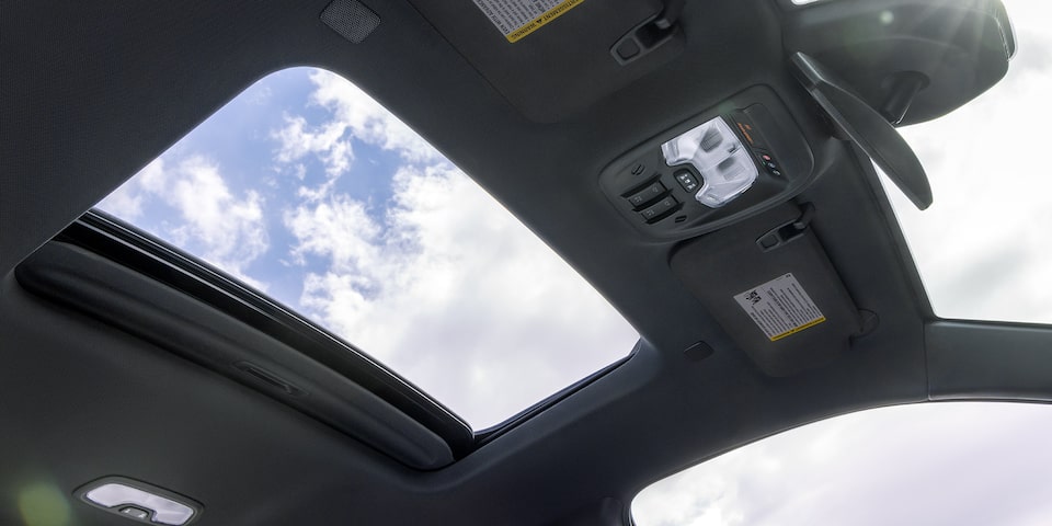 Close-up of the 2025 GMC Canyon's Sunroof