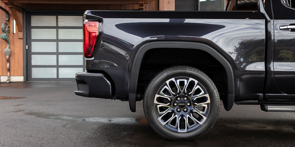Profile View of the Truck Bed of the Sierra Denali