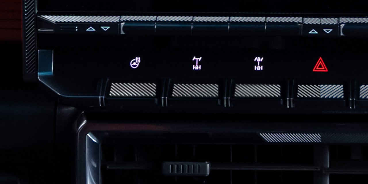Close-up of the 2026 GMC HUMMER EV Available Front and Rear E-Locker Settings
