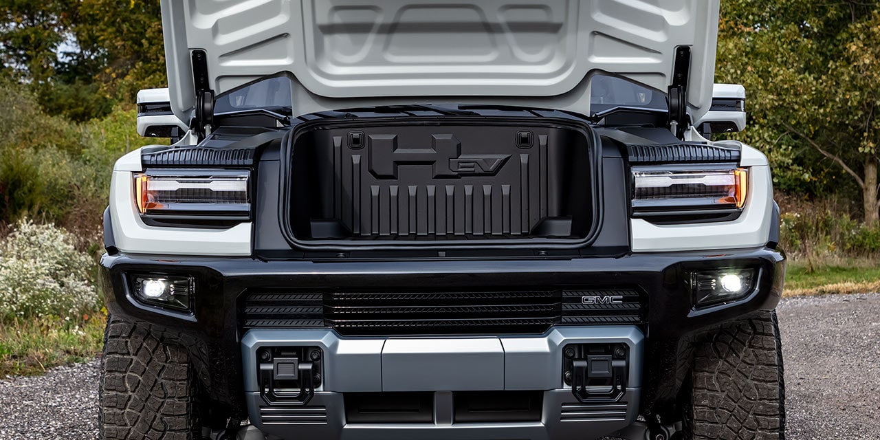 Close-up of the 2026 GMC HUMMER EV SUV's Power eTrunk