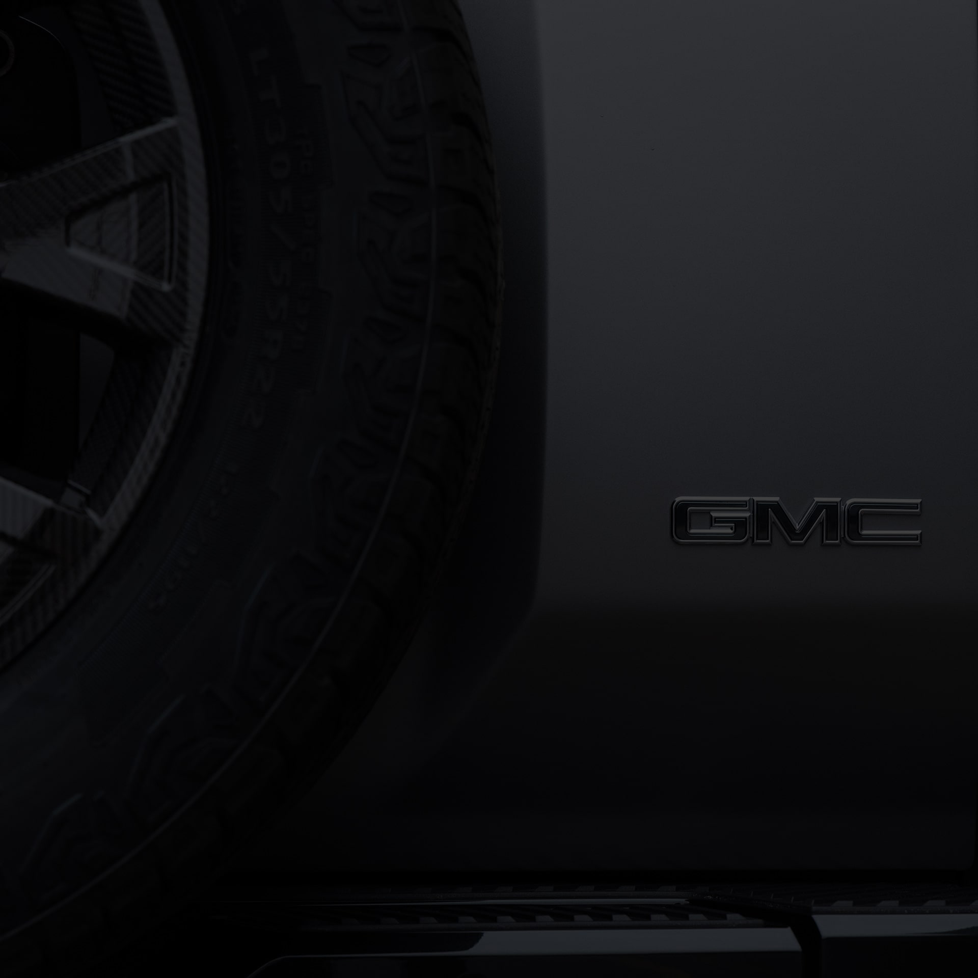 The GMC Logo on the 2026 GMC HUMMER EV SUV Exterior