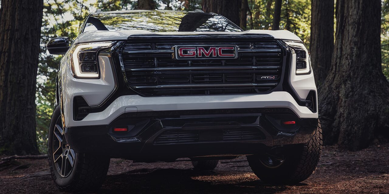Front View of the Bold Grille on the 2026 GMC Terrain AT4 Small Off-Road SUV