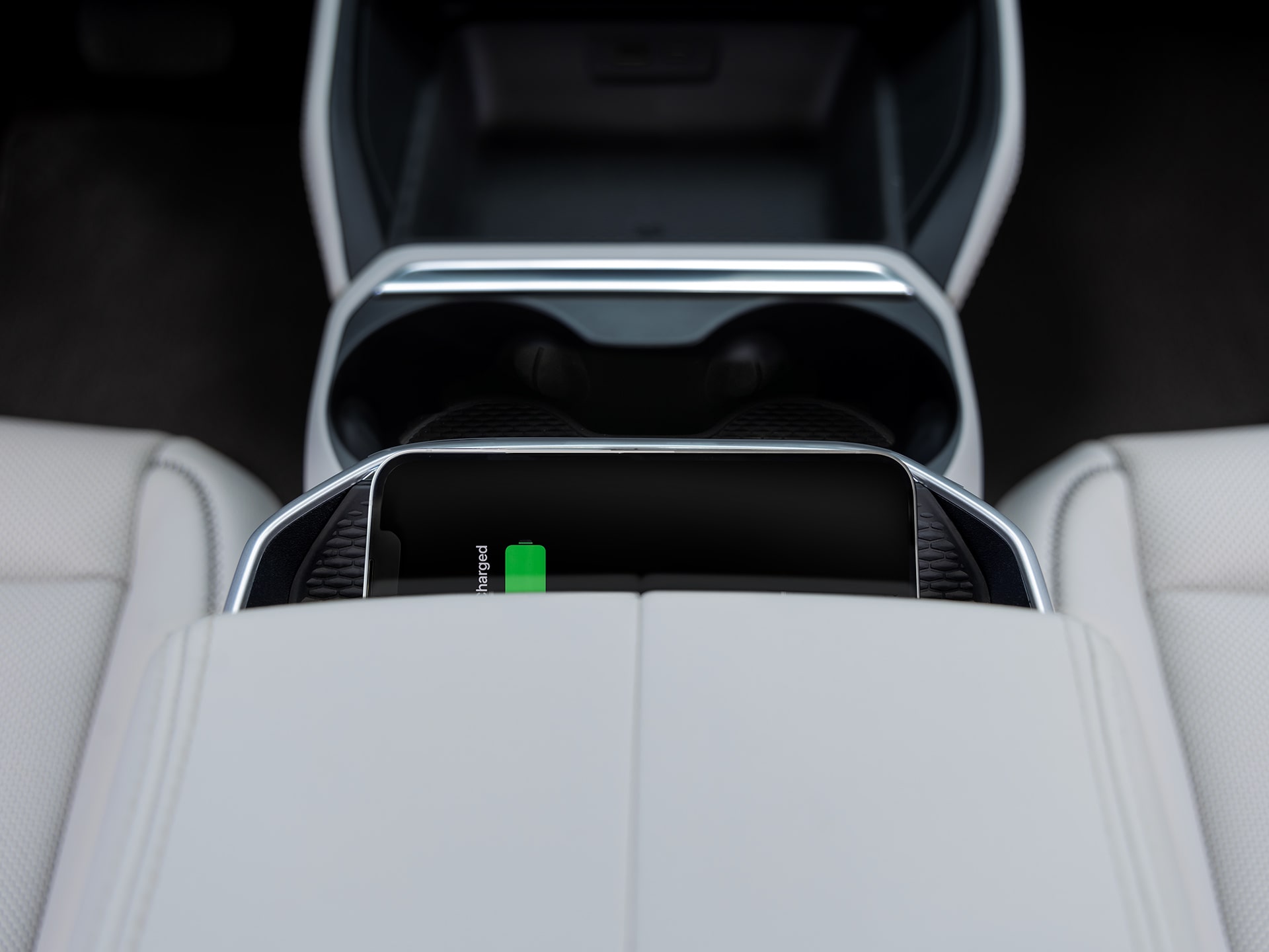 Close-up of the Wireless Charging Center Console in the GMC Terrain Small SUV